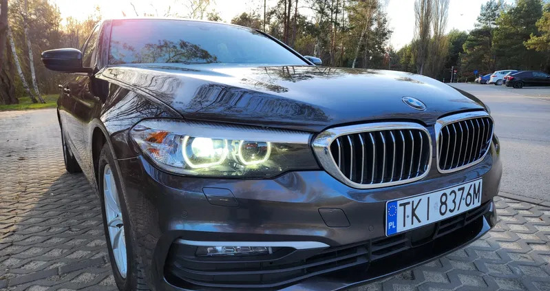 świętokrzyskie BMW Seria 5 cena 119998 przebieg: 161000, rok produkcji 2019 z Kielce